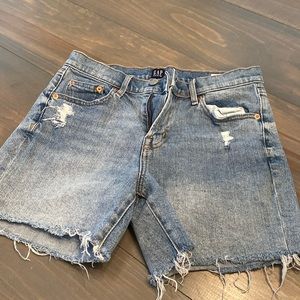 Gap Jean short
